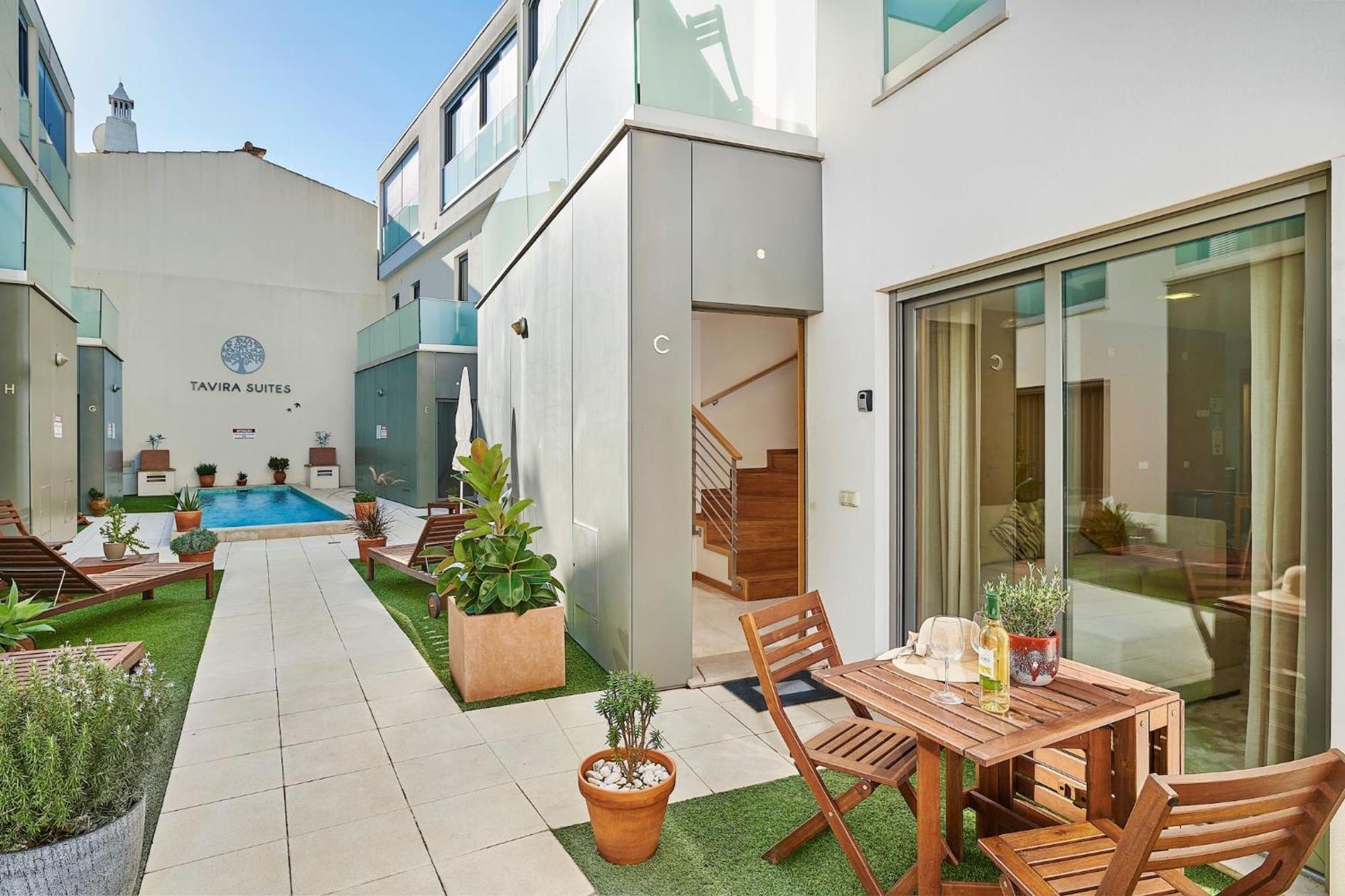 Вилла Stylish Townhouse In Tavira Centre, Shared Pool Экстерьер фото